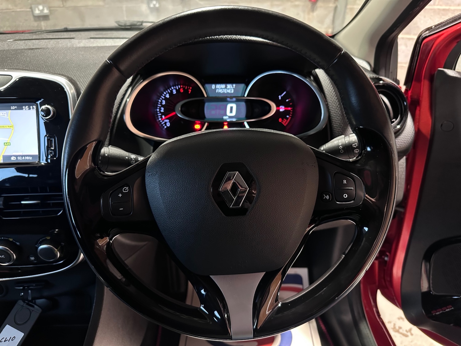 Used Renault Clio 2016 for sale - 77640971: Photo 19