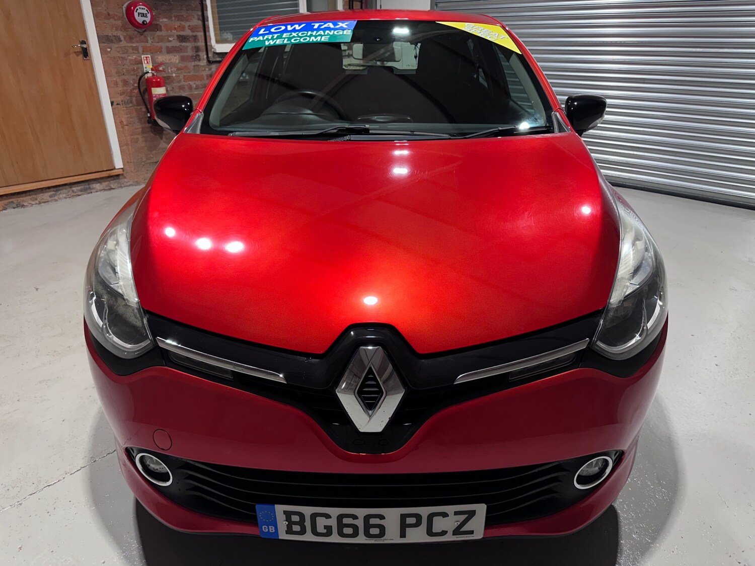 Used Renault Clio 2016 for sale - 77640971: Photo 2