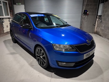 2016 (16) - 1.6 TDI CR 115 SE Sport 5dr