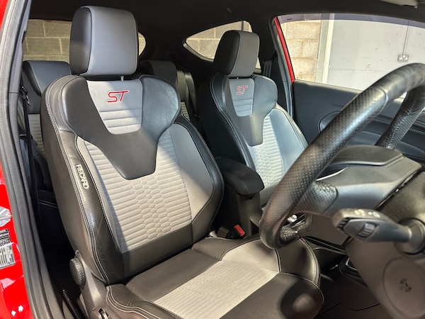 Used Ford Fiesta 2017 for sale - 76081360: Photo 10
