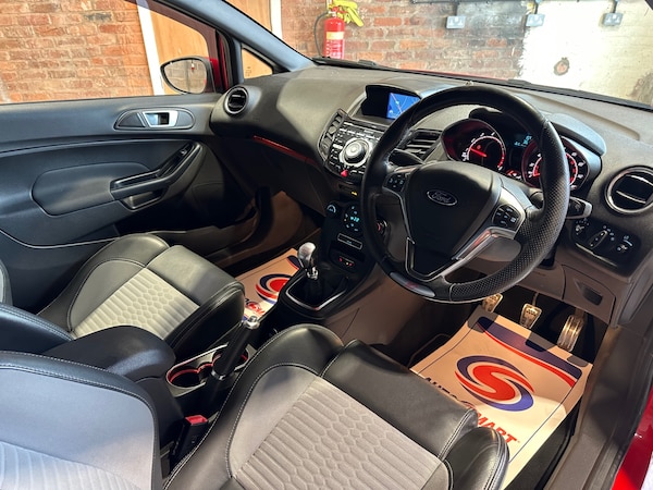 Used Ford Fiesta 2017 for sale - 76081360: Photo 11