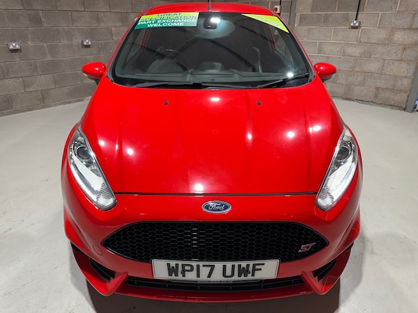 Used Ford Fiesta 2017 for sale - 76081360: Photo 2