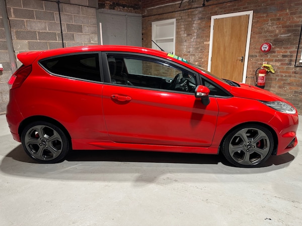 Used Ford Fiesta 2017 for sale - 76081360: Photo 4