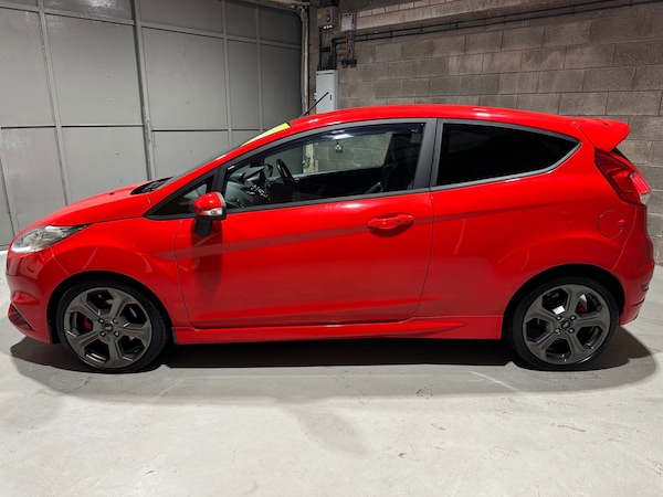 Used Ford Fiesta 2017 for sale - 76081360: Photo 8