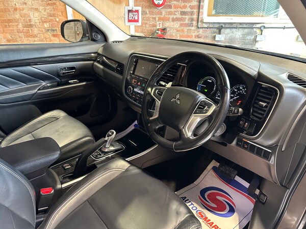 Used Mitsubishi Outlander 2015 for sale - 76332308: Photo 11