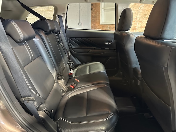 Used Mitsubishi Outlander 2015 for sale - 76332308: Photo 13