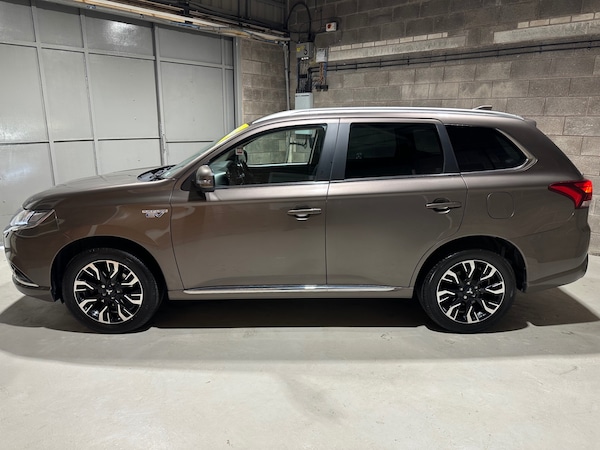 Used Mitsubishi Outlander 2015 for sale - 76332308: Photo 8