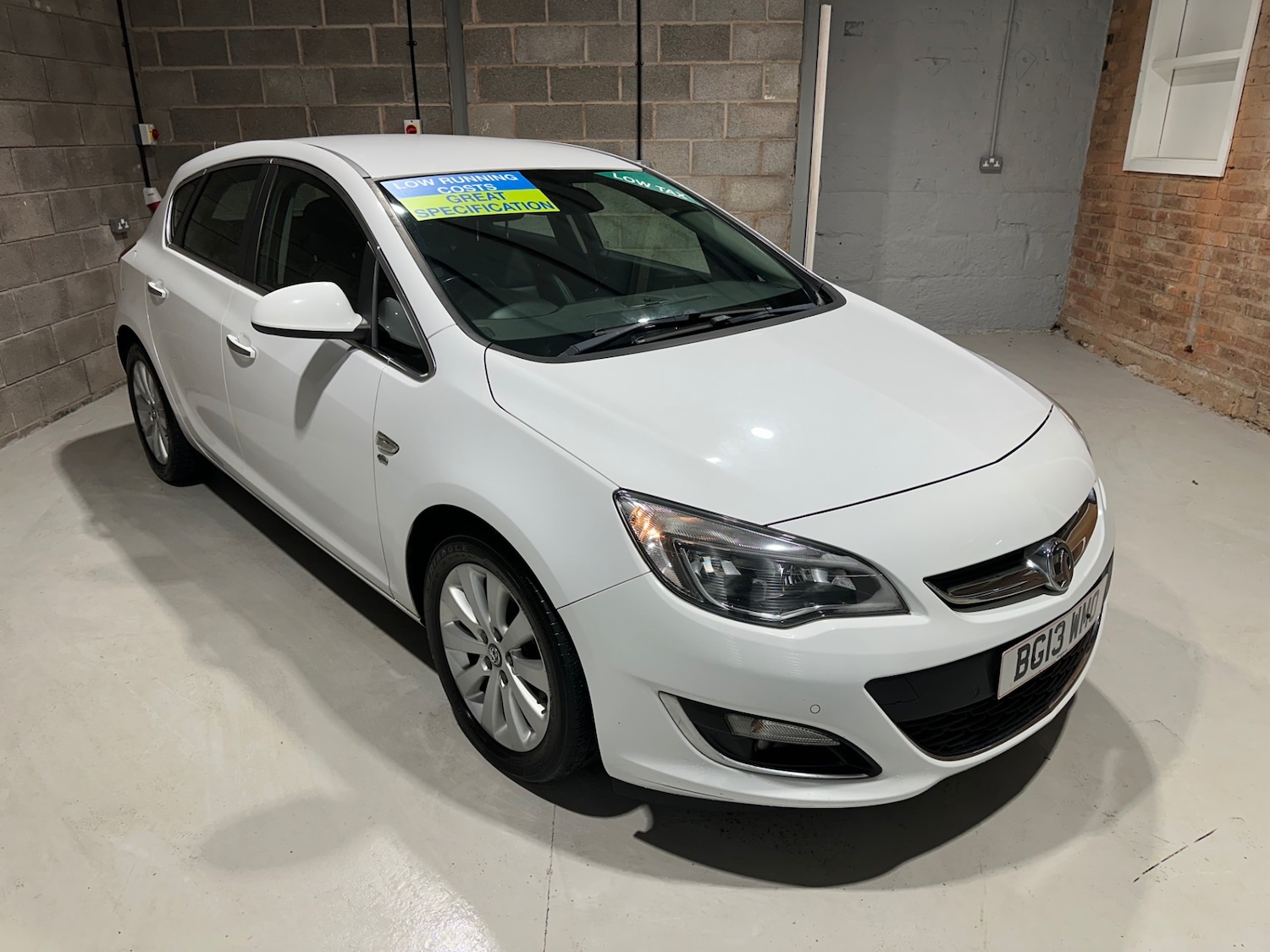 Used Vauxhall Astra 2013 for sale - 76602727: Photo 1
