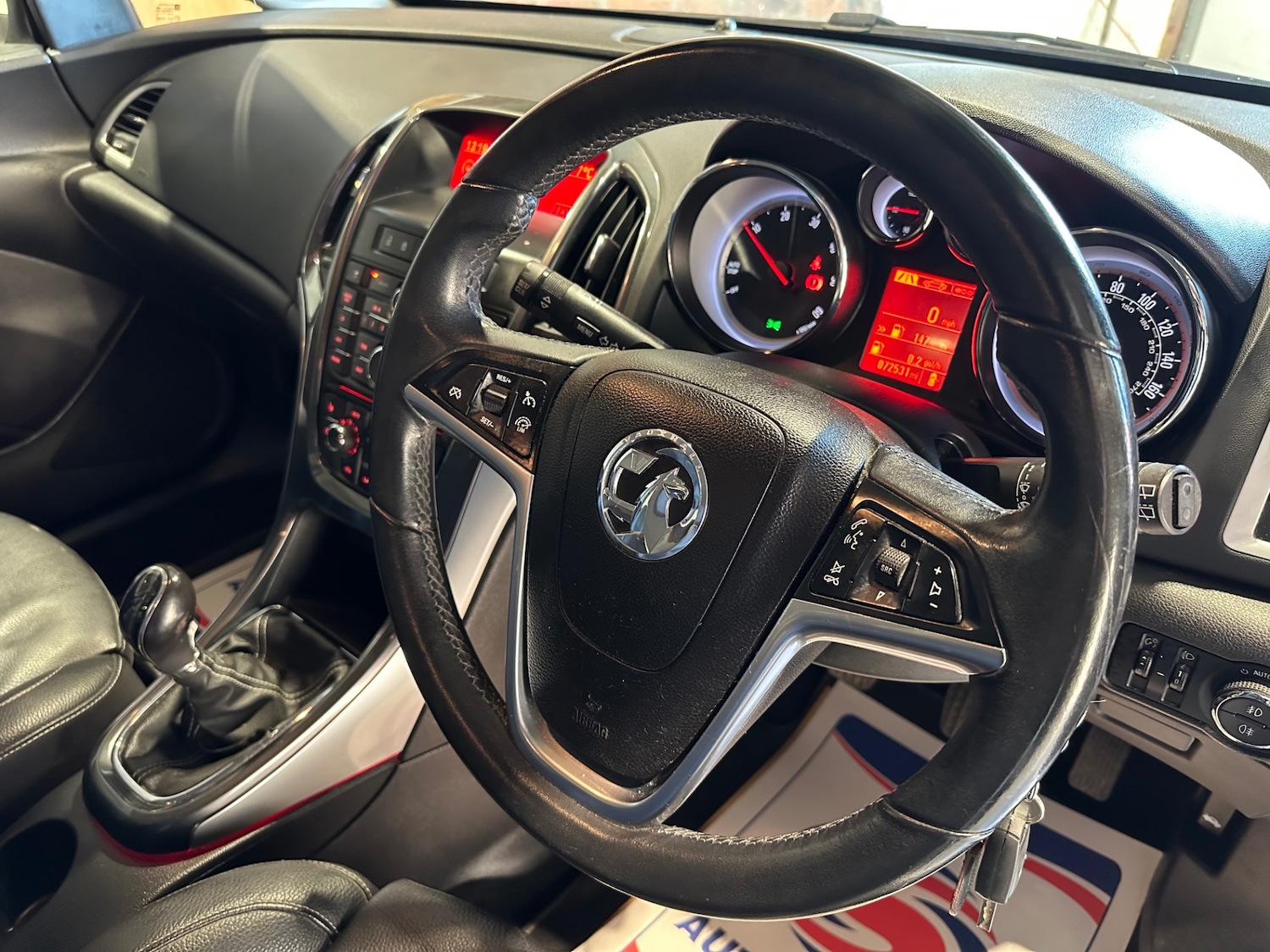 Used Vauxhall Astra 2013 for sale - 76602727: Photo 13