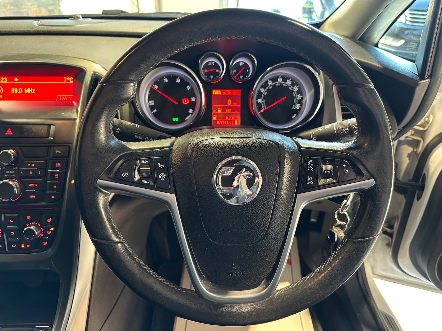 Used Vauxhall Astra 2013 for sale - 76602727: Photo 16