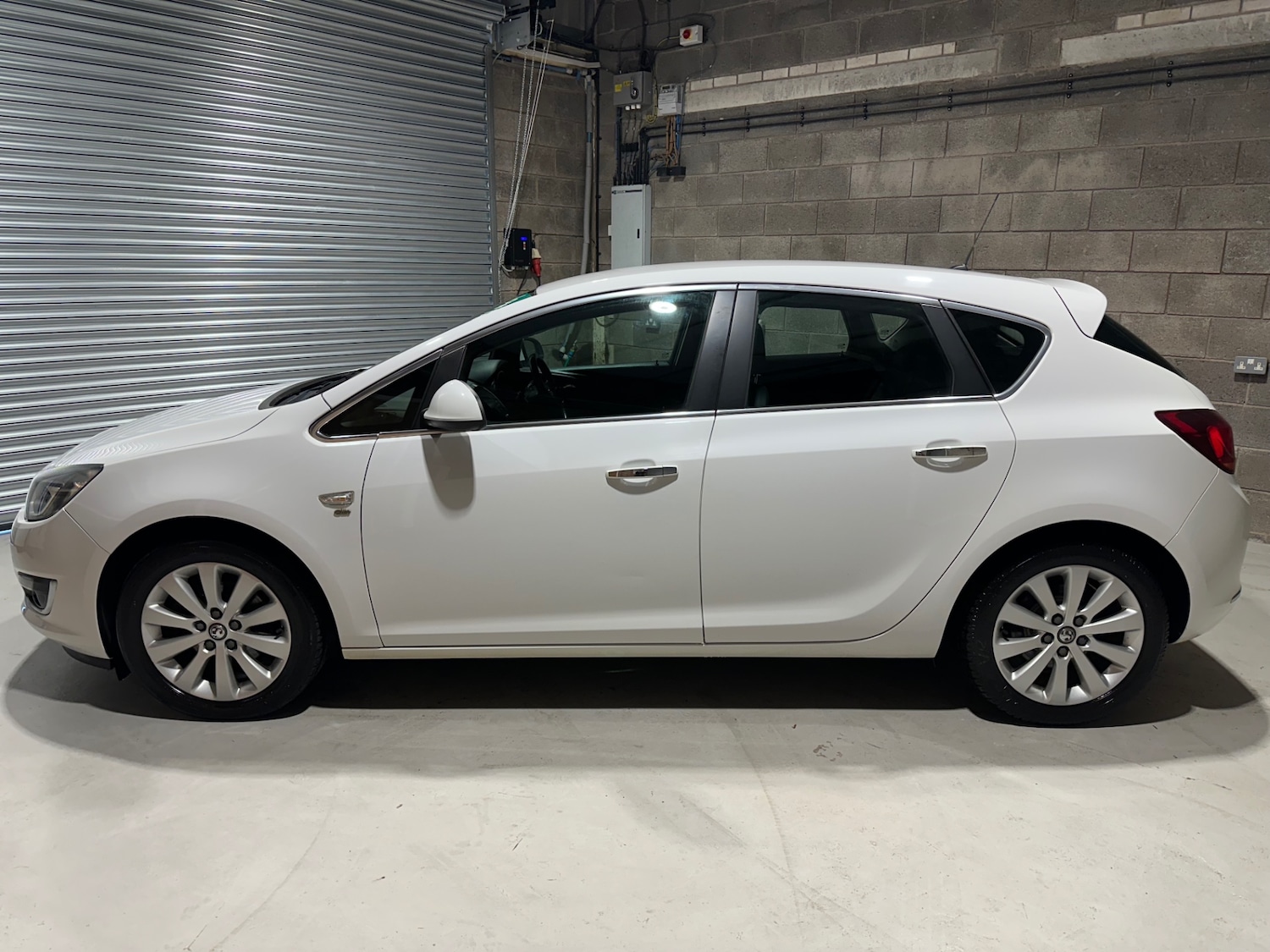 Used Vauxhall Astra 2013 for sale - 76602727: Photo 8