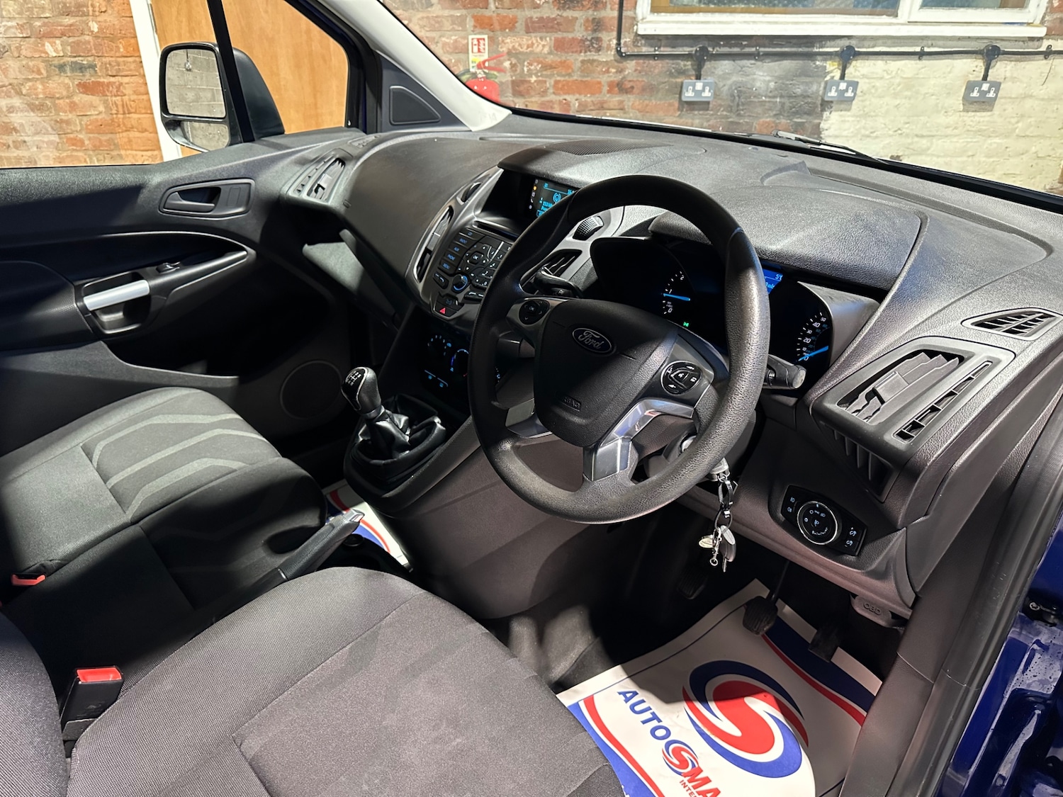 Used Ford Transit Connect 2015 for sale - 77326532: Photo 18