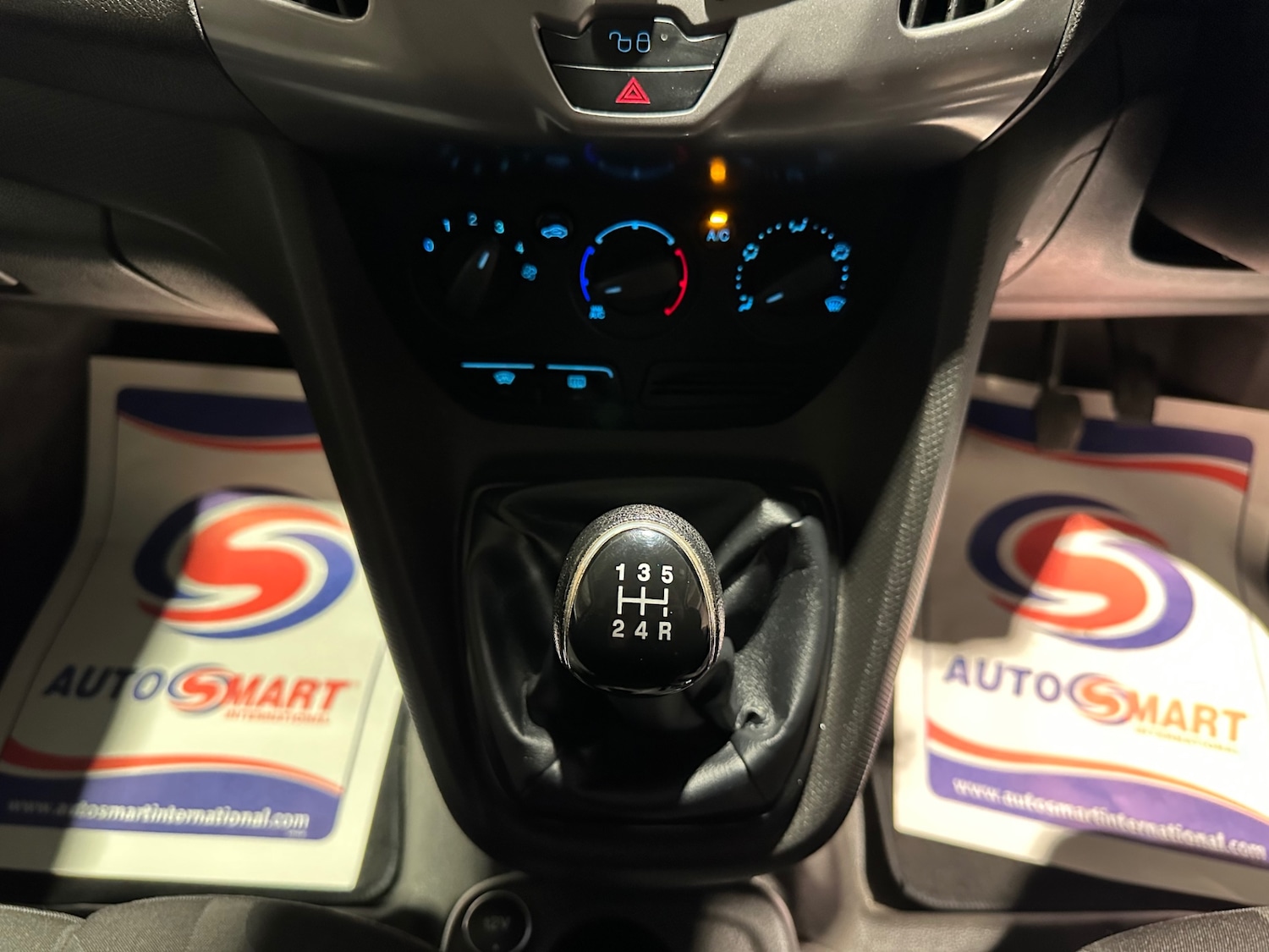 Used Ford Transit Connect 2015 for sale - 77326532: Photo 28