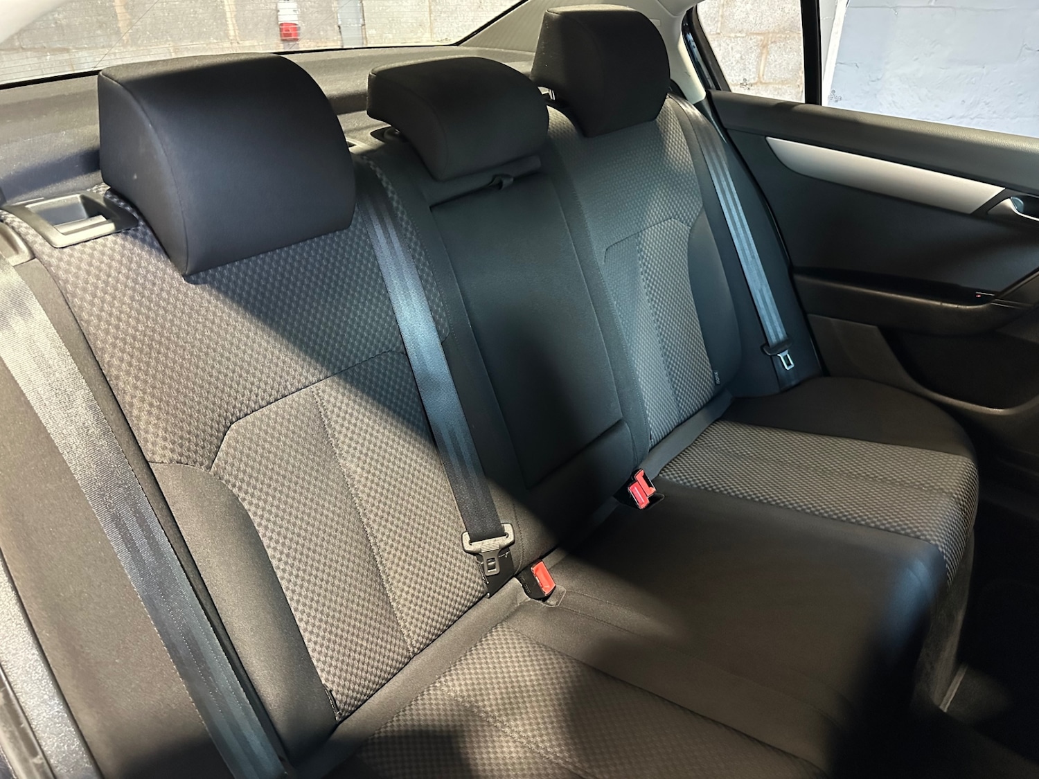 Used Volkswagen Passat 2013 for sale - 76602709: Photo 16