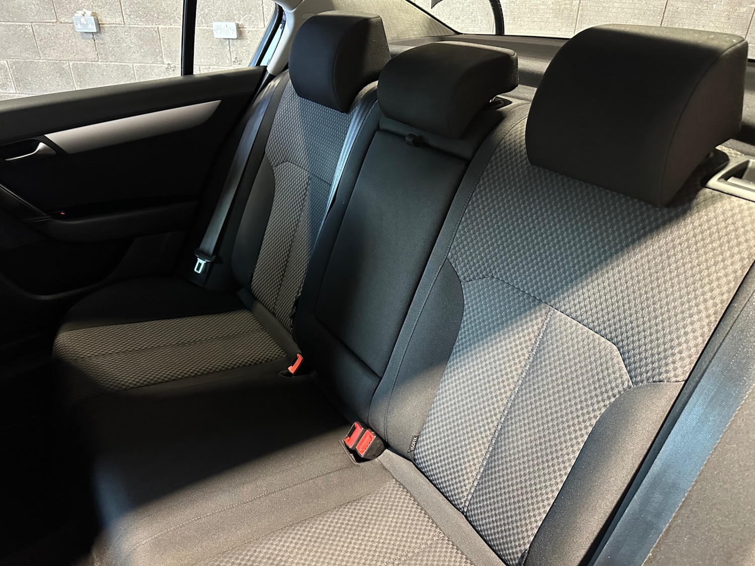 Used Volkswagen Passat 2013 for sale - 76602709: Photo 21