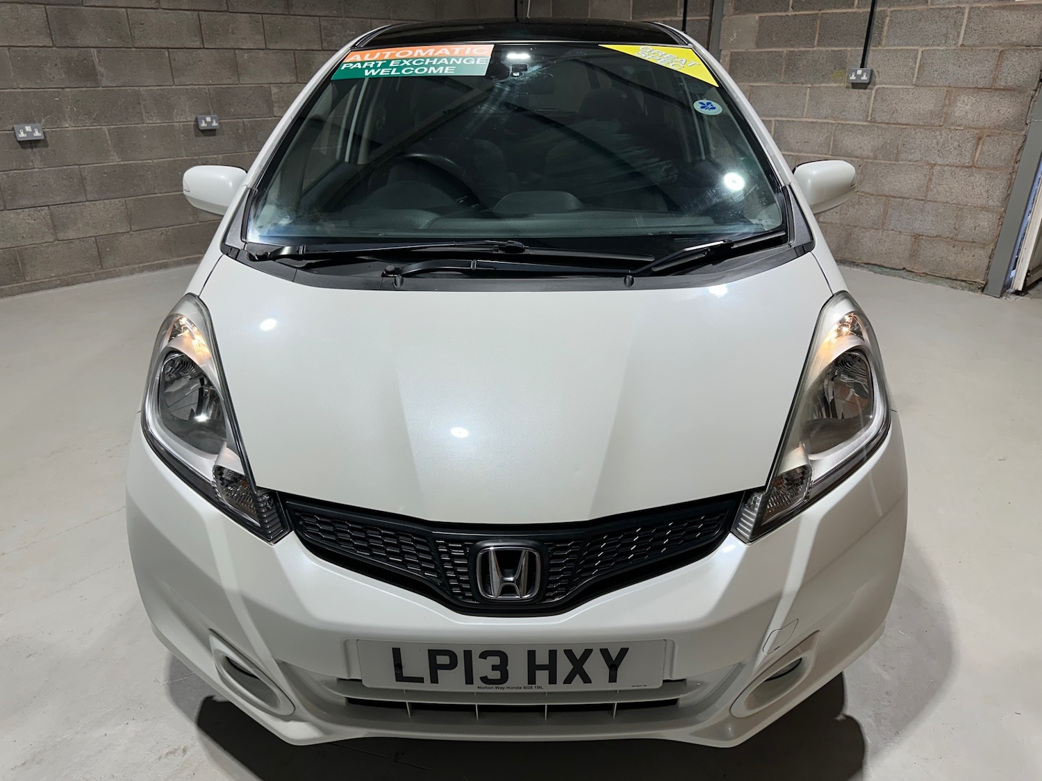 Used Honda Jazz 2013 for sale - 76104590: Photo 2