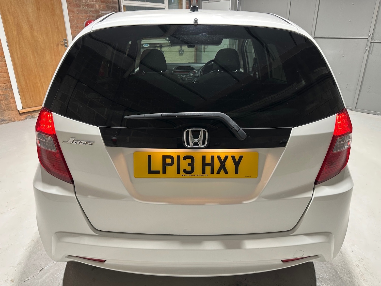 Used Honda Jazz 2013 for sale - 76104590: Photo 6