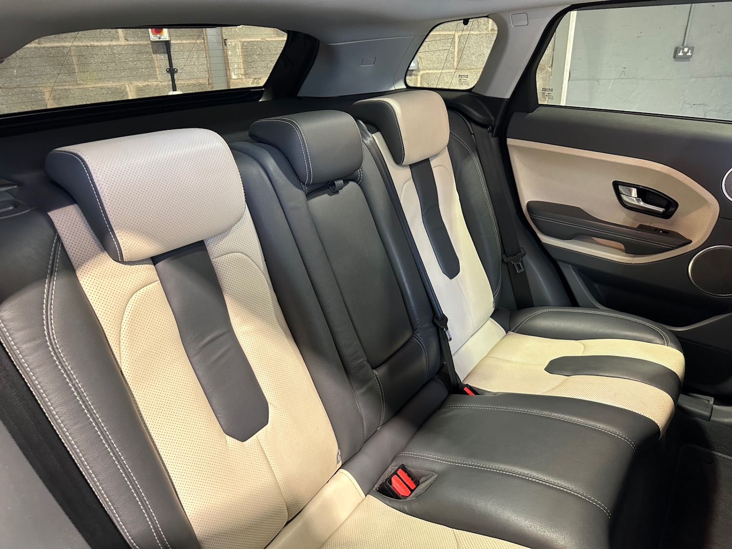 Used Land Rover Range Rover Evoque 2015 for sale - 76780073: Photo 36