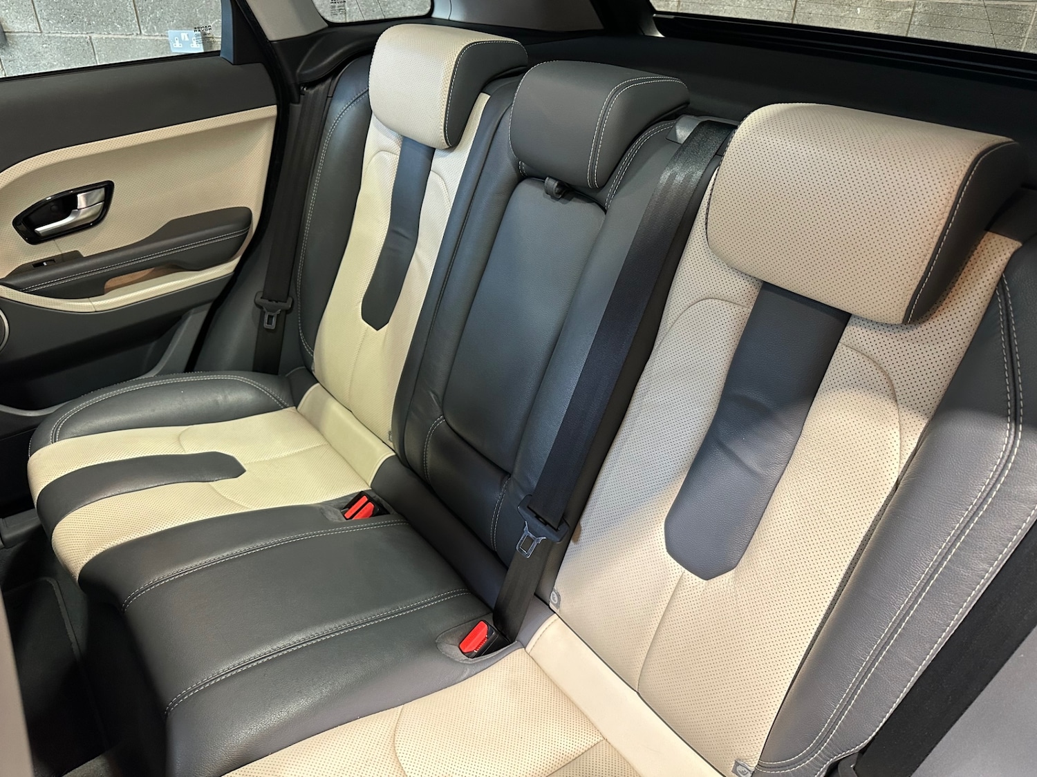 Used Land Rover Range Rover Evoque 2015 for sale - 76780073: Photo 41