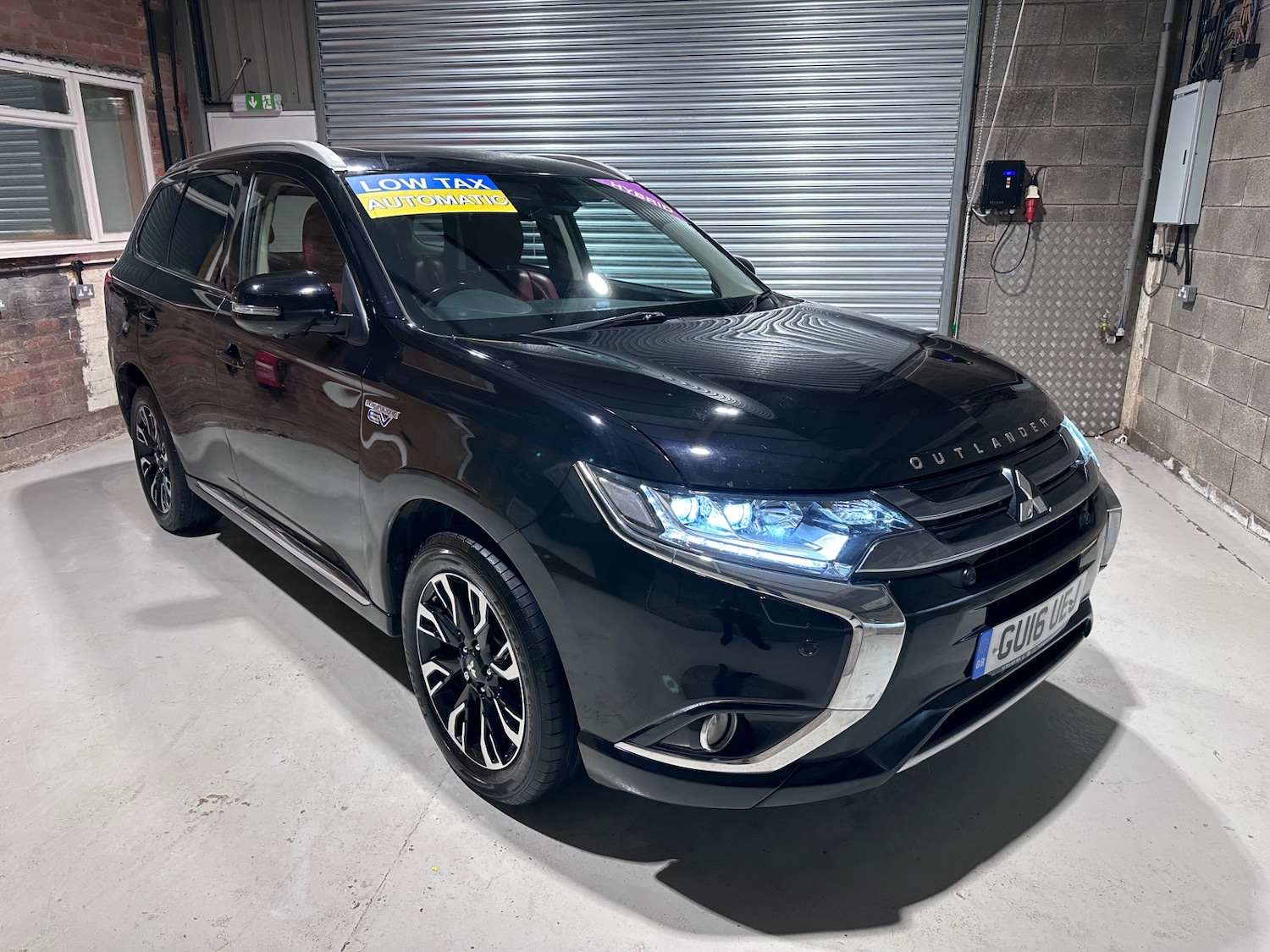 Used Mitsubishi Outlander 2016 for sale - 77997793: Photo 1