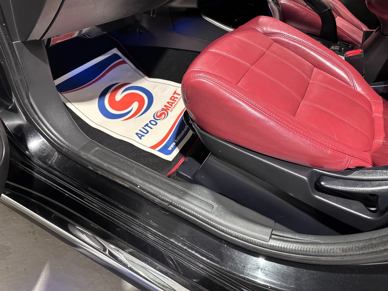 Used Mitsubishi Outlander 2016 for sale - 77997793: Photo 48