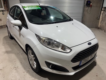 Used Ford Fiesta 2015 for sale - 79101739: Photo