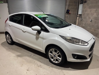 Used Ford Fiesta 2015 for sale - 79101739: Photo