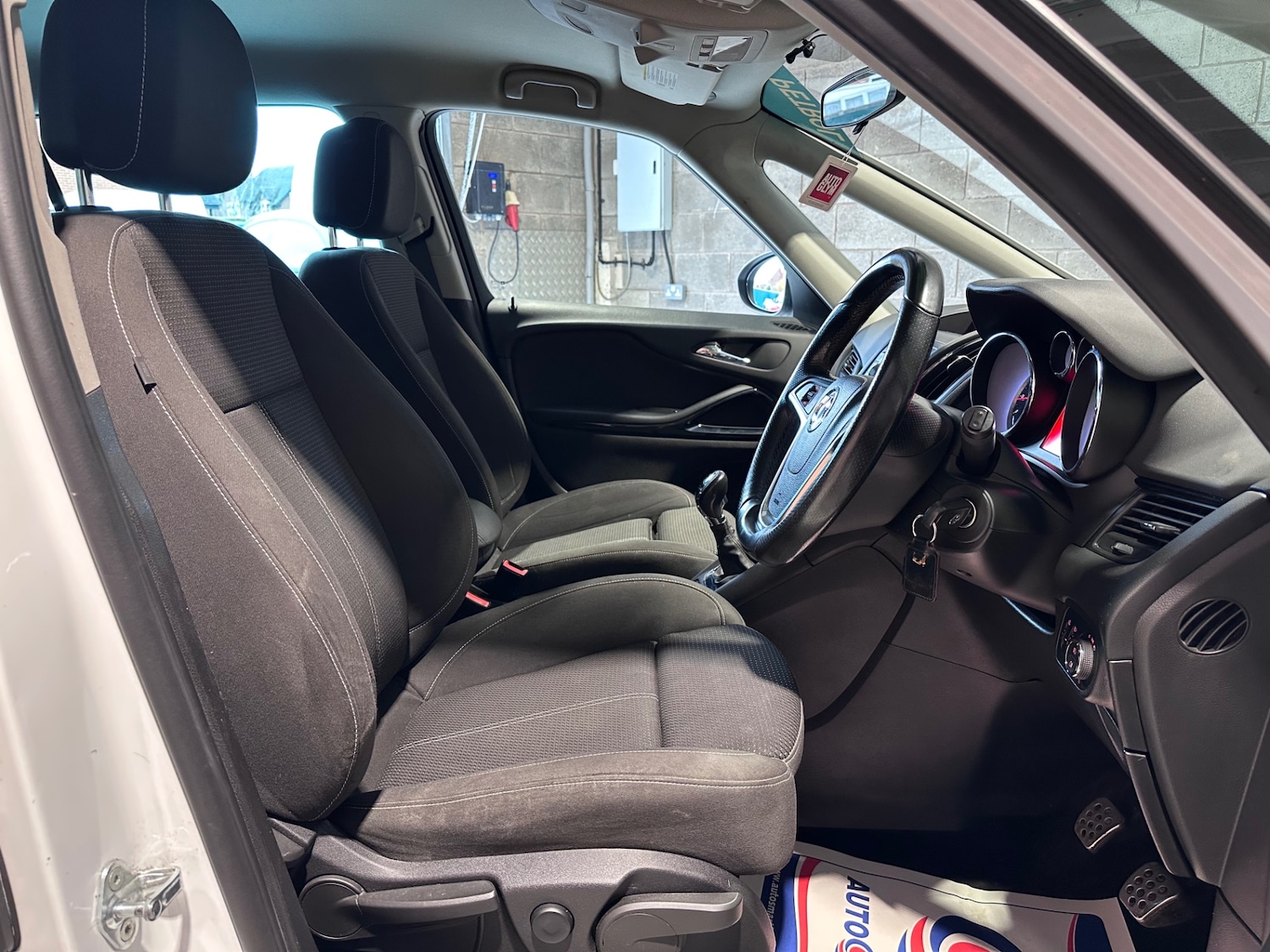 Used Vauxhall Zafira 2014 for sale - 77776415: Photo 14
