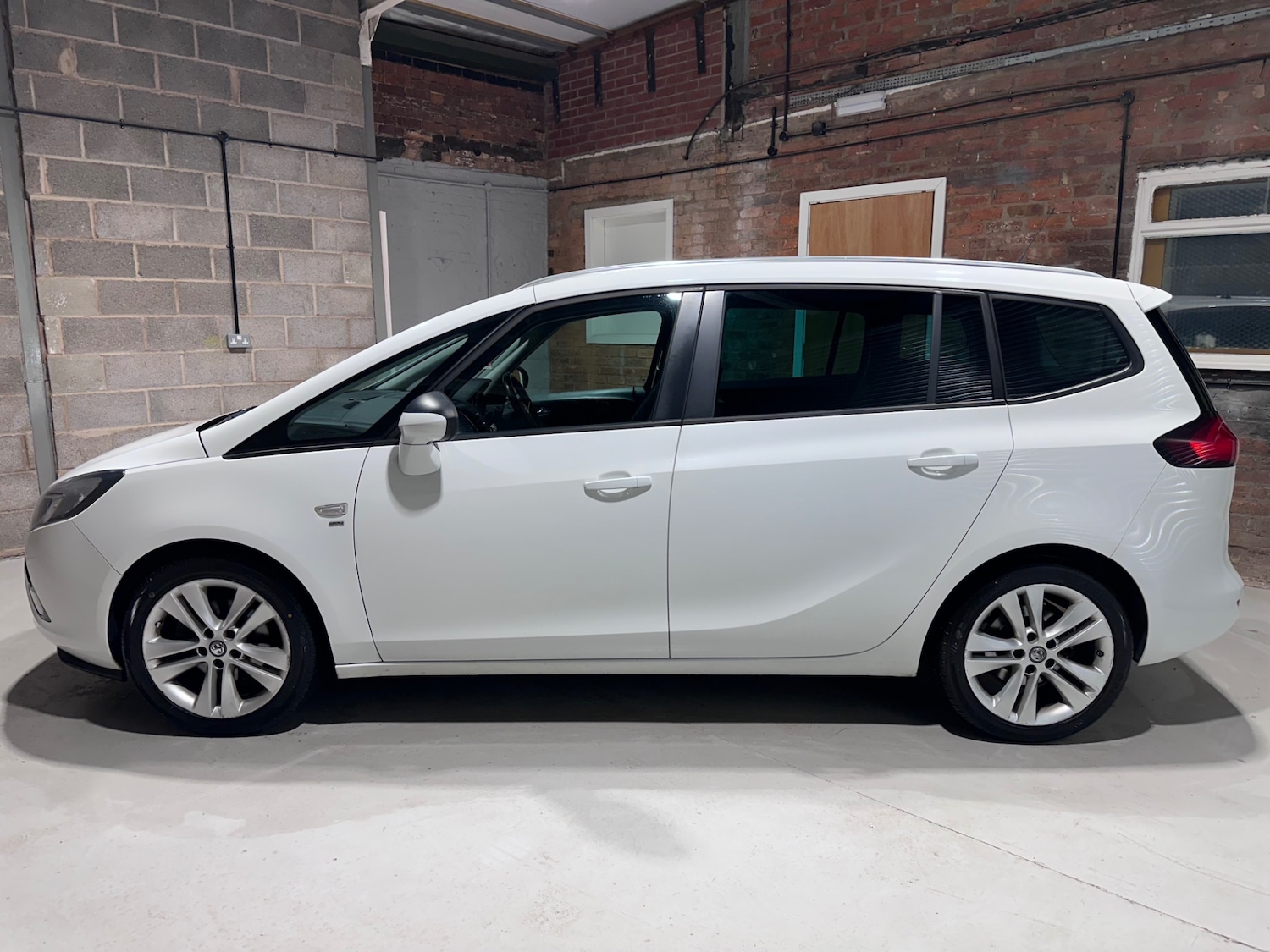Used Vauxhall Zafira 2014 for sale - 77776415: Photo 9