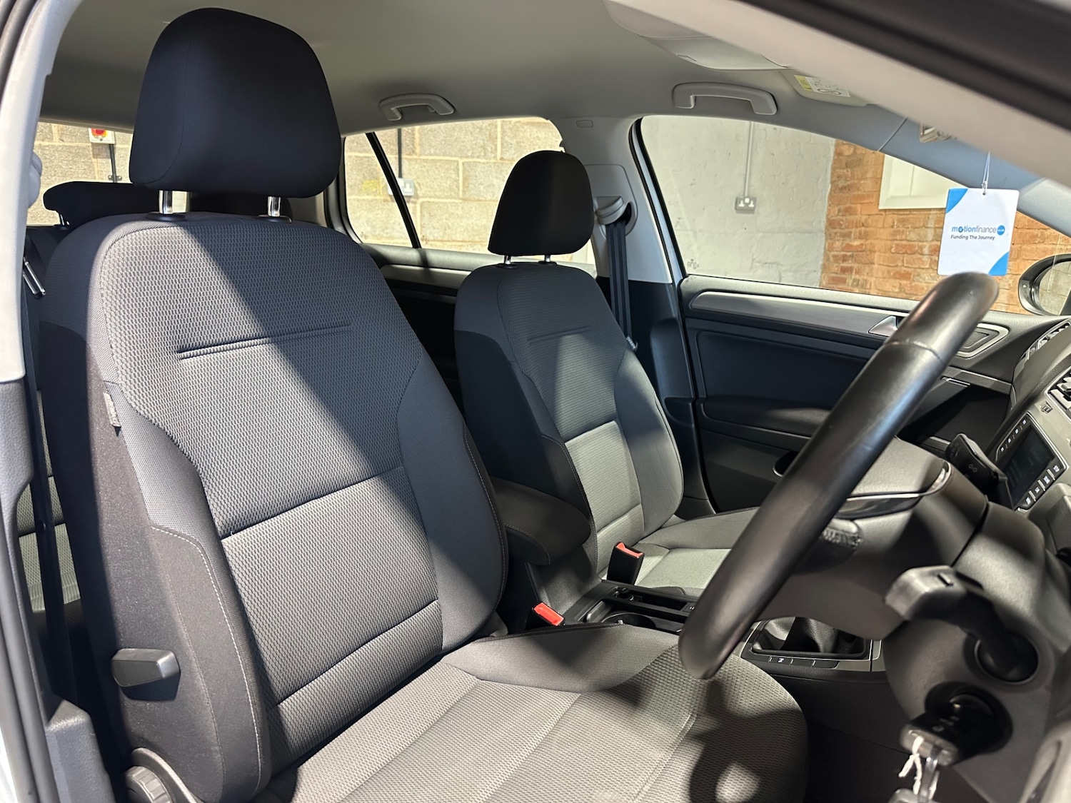 Used Volkswagen Golf 2015 for sale - 76945957: Photo 15