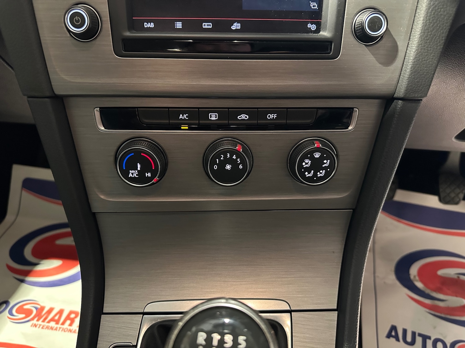 Used Volkswagen Golf 2015 for sale - 76945957: Photo 29