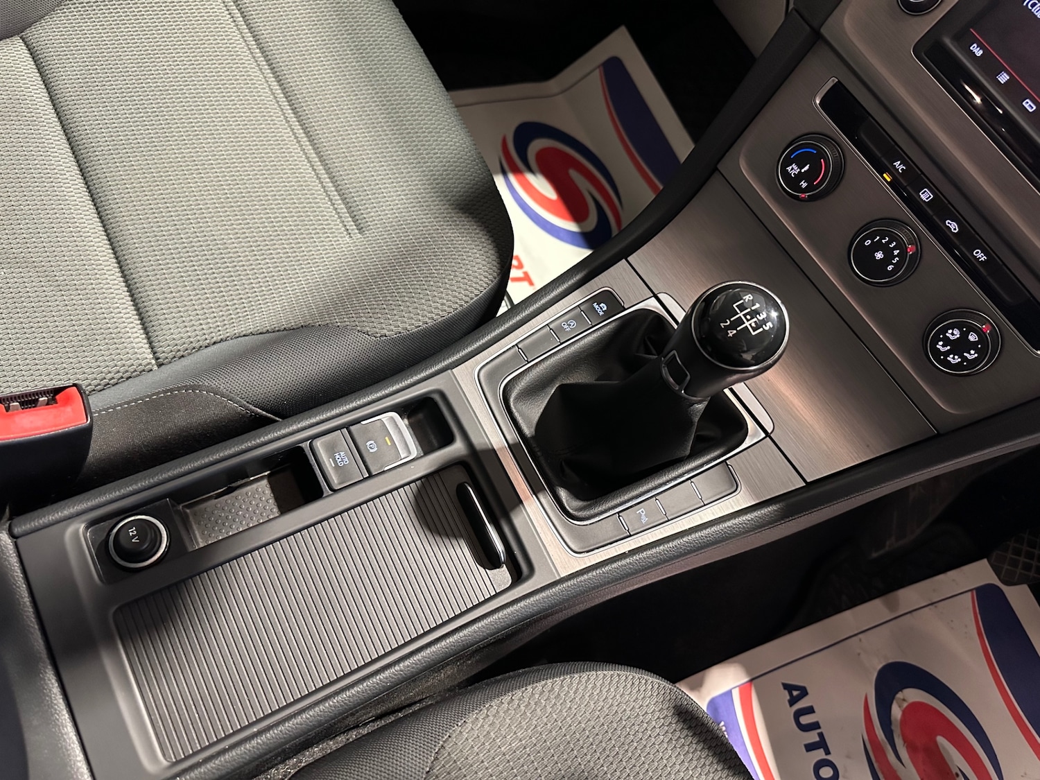 Used Volkswagen Golf 2015 for sale - 76945957: Photo 31