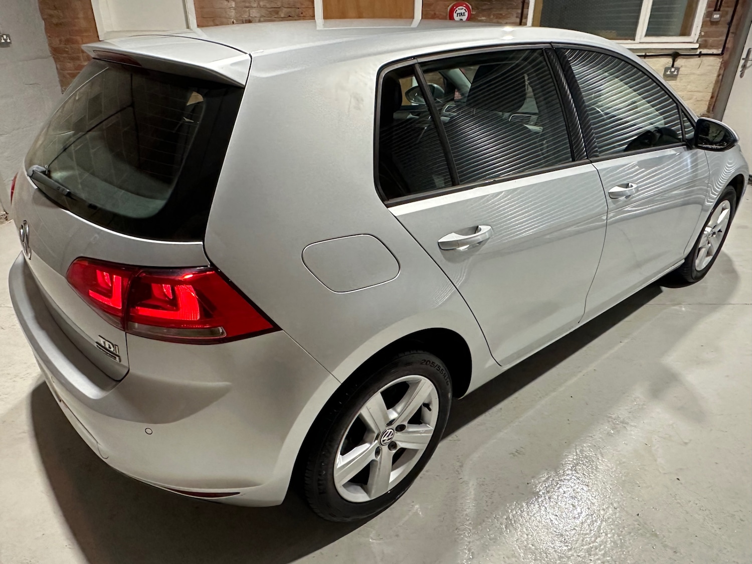 Used Volkswagen Golf 2015 for sale - 76945957: Photo 6