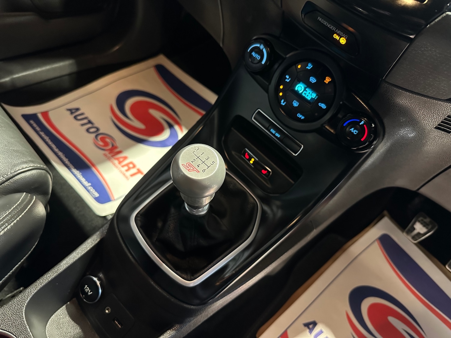 Used Ford Fiesta 2015 for sale - 77168780: Photo 30