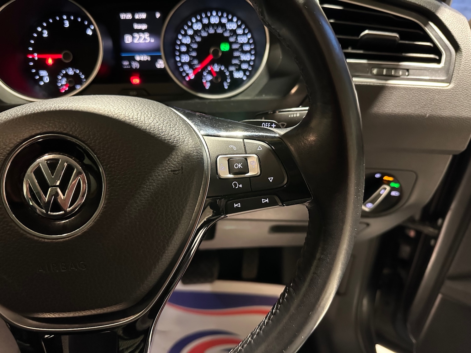 Used Volkswagen Tiguan 2016 for sale - 77137927: Photo 19