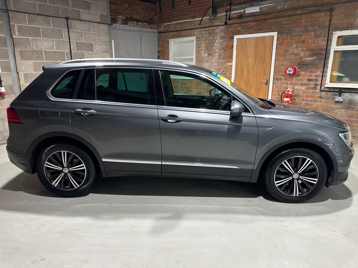 Used Volkswagen Tiguan 2016 for sale - 77137927: Photo 5
