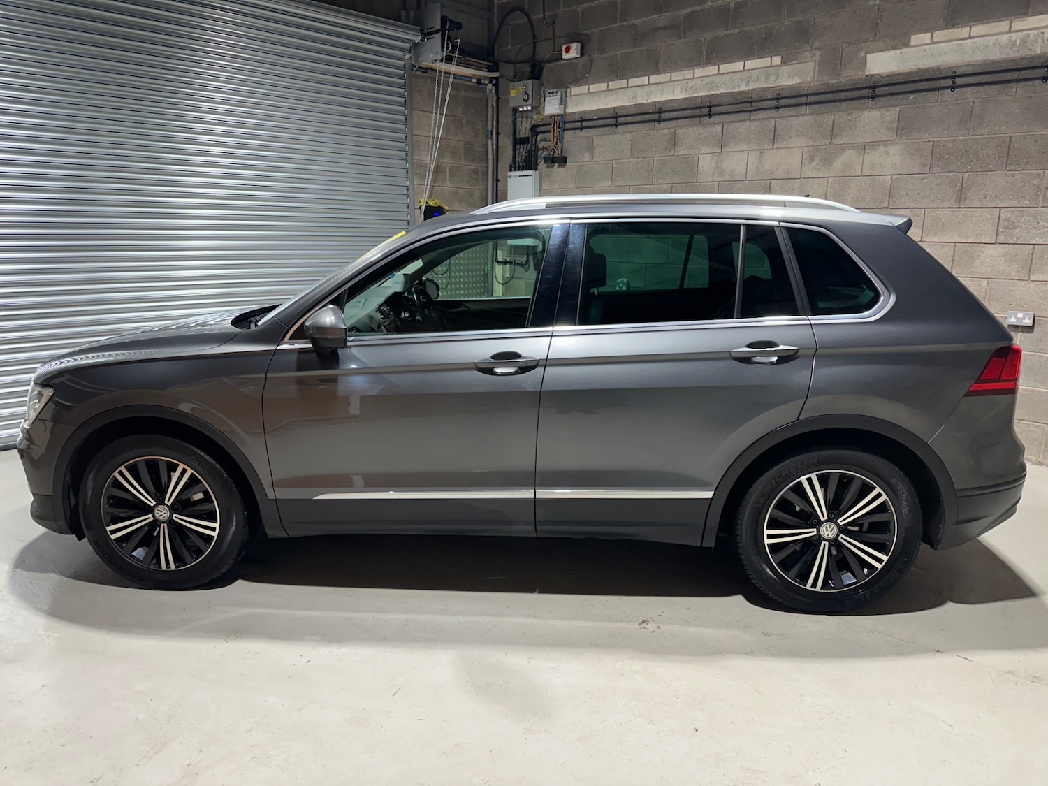 Used Volkswagen Tiguan 2016 for sale - 77137927: Photo 9