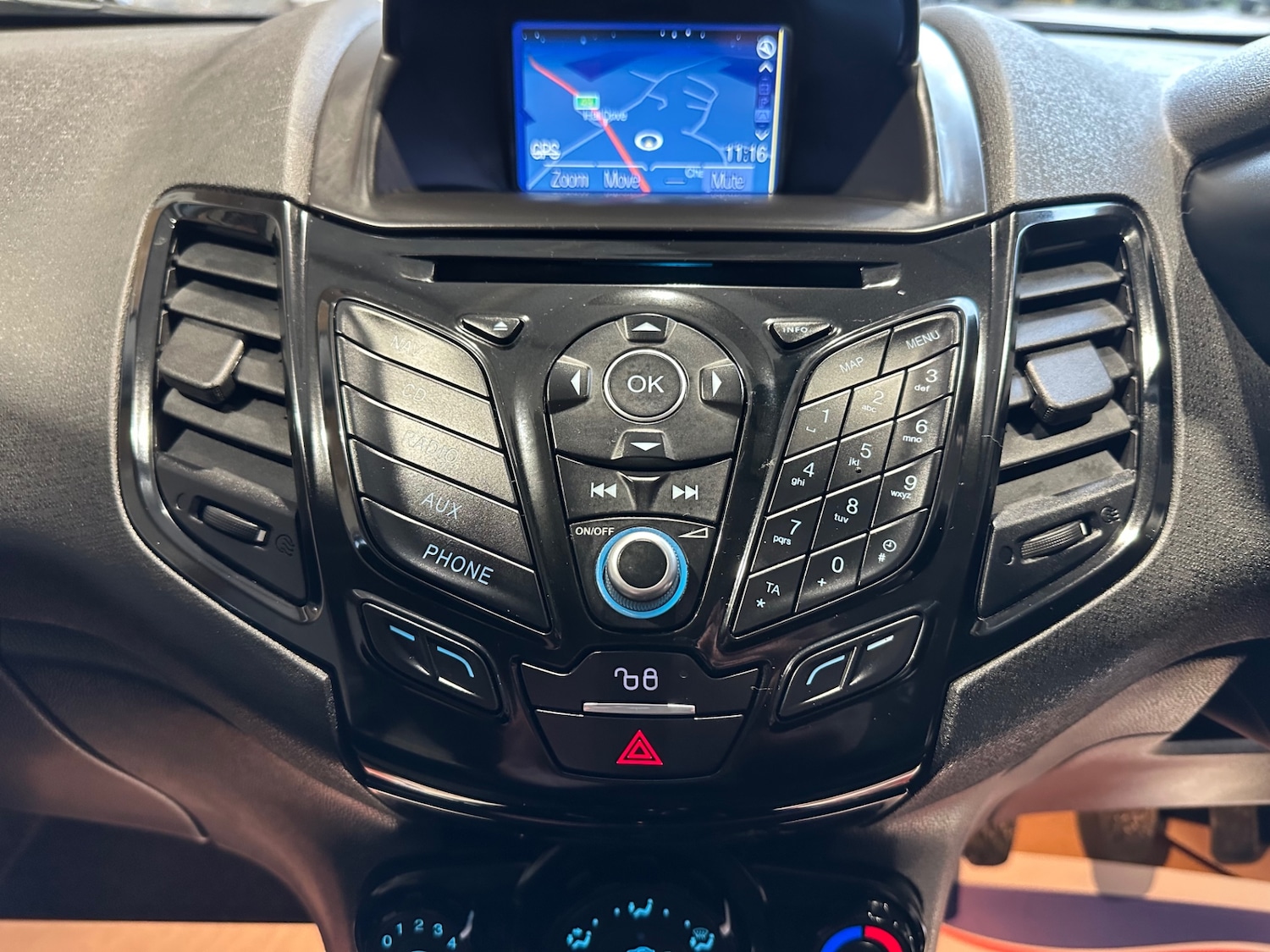 Used Ford Fiesta 2017 for sale - 76807744: Photo 24