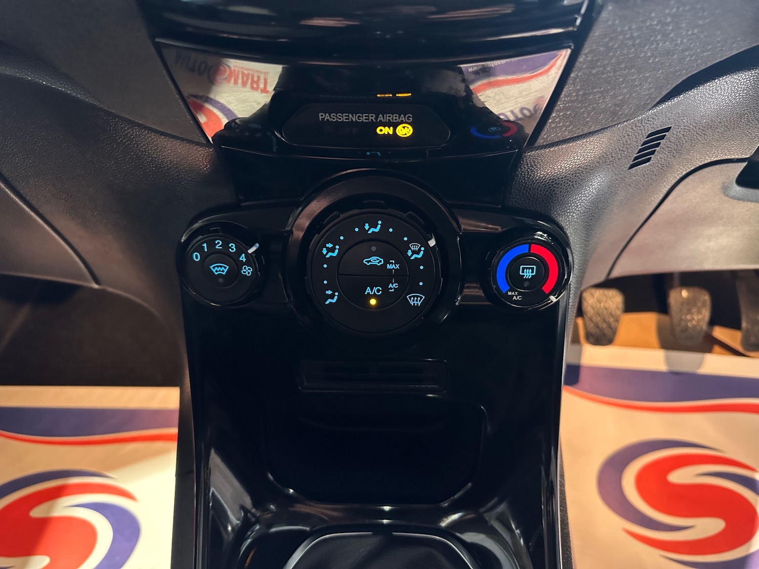 Used Ford Fiesta 2017 for sale - 76807744: Photo 27