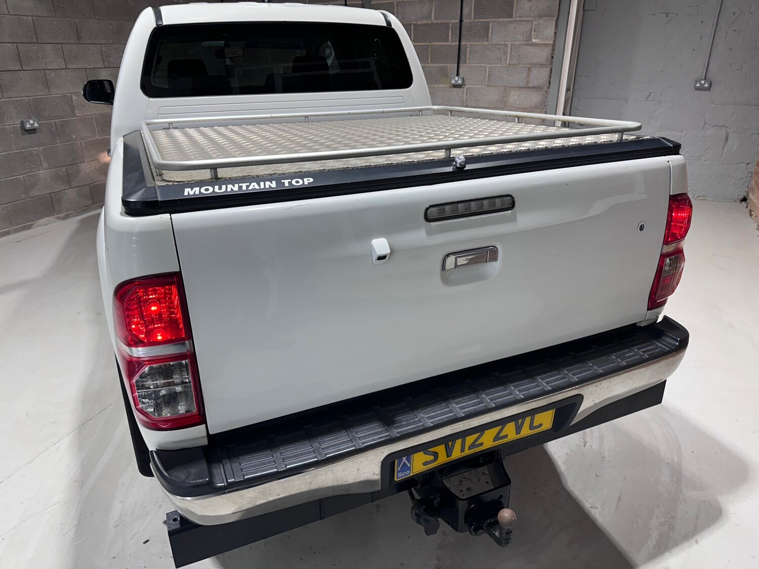 Used Toyota Hilux 2012 for sale - 77801821: Photo 17