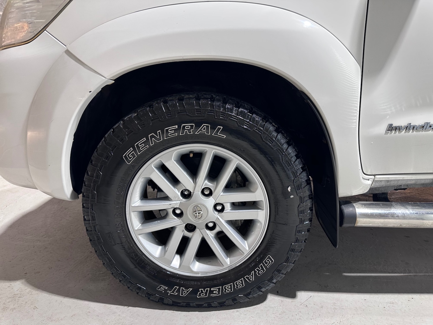 Used Toyota Hilux 2012 for sale - 77801821: Photo 2