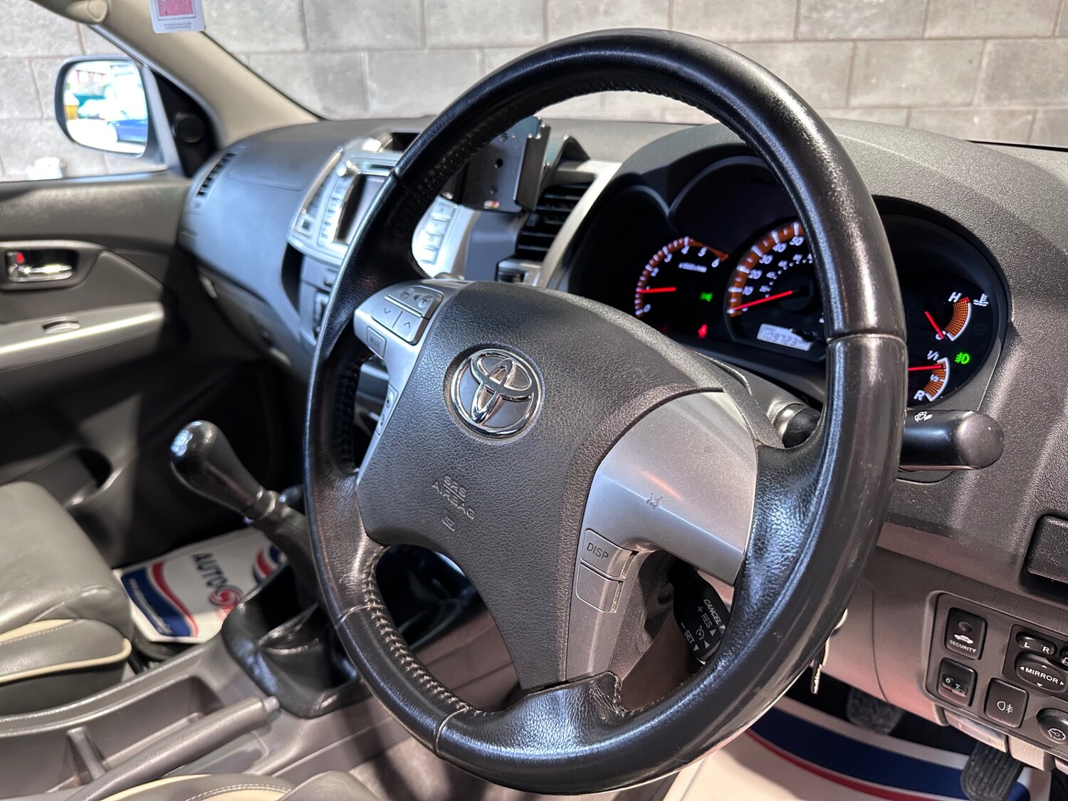 Used Toyota Hilux 2012 for sale - 77801821: Photo 21