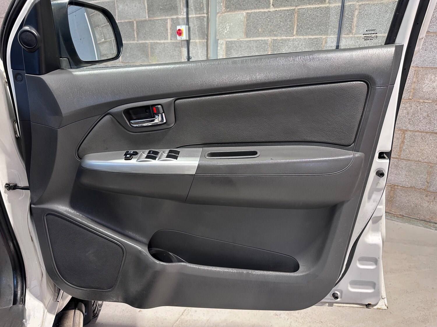 Used Toyota Hilux 2012 for sale - 77801821: Photo 25