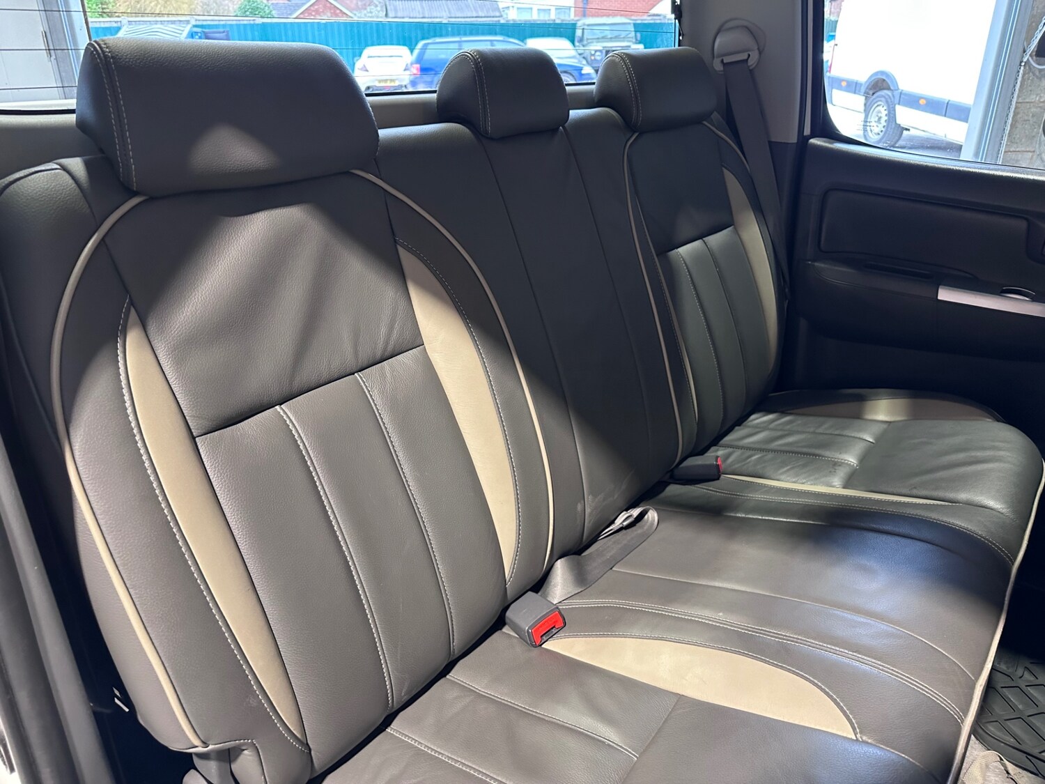 Used Toyota Hilux 2012 for sale - 77801821: Photo 26