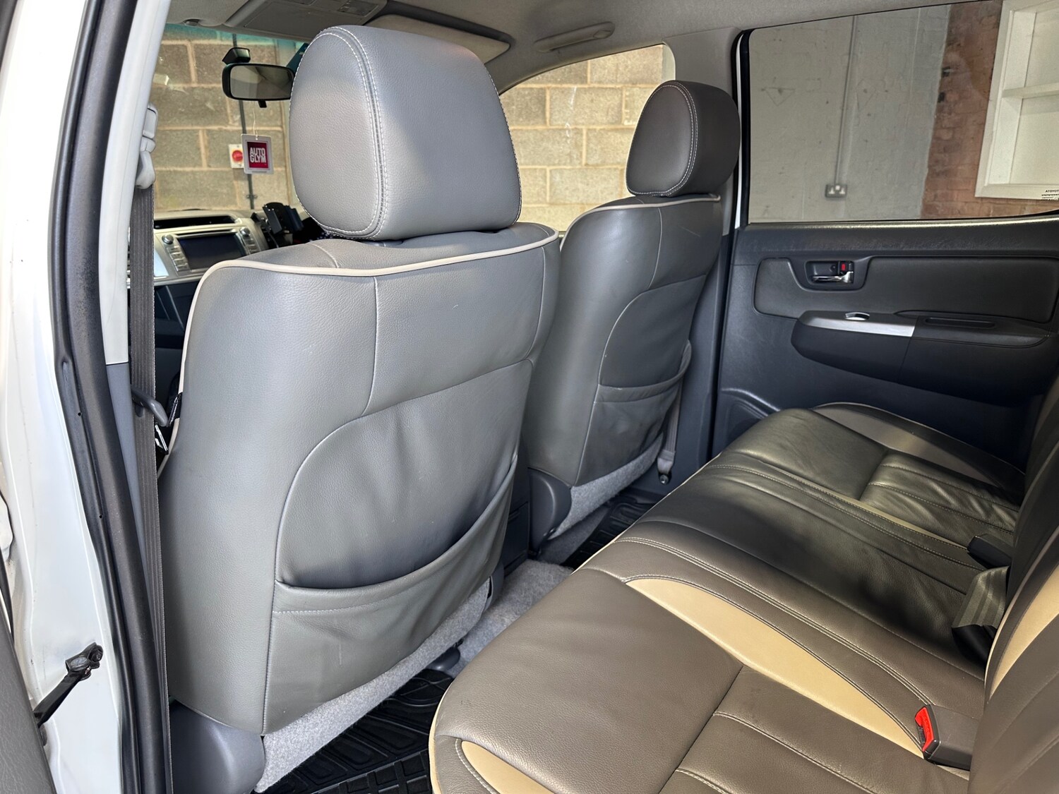 Used Toyota Hilux 2012 for sale - 77801821: Photo 33