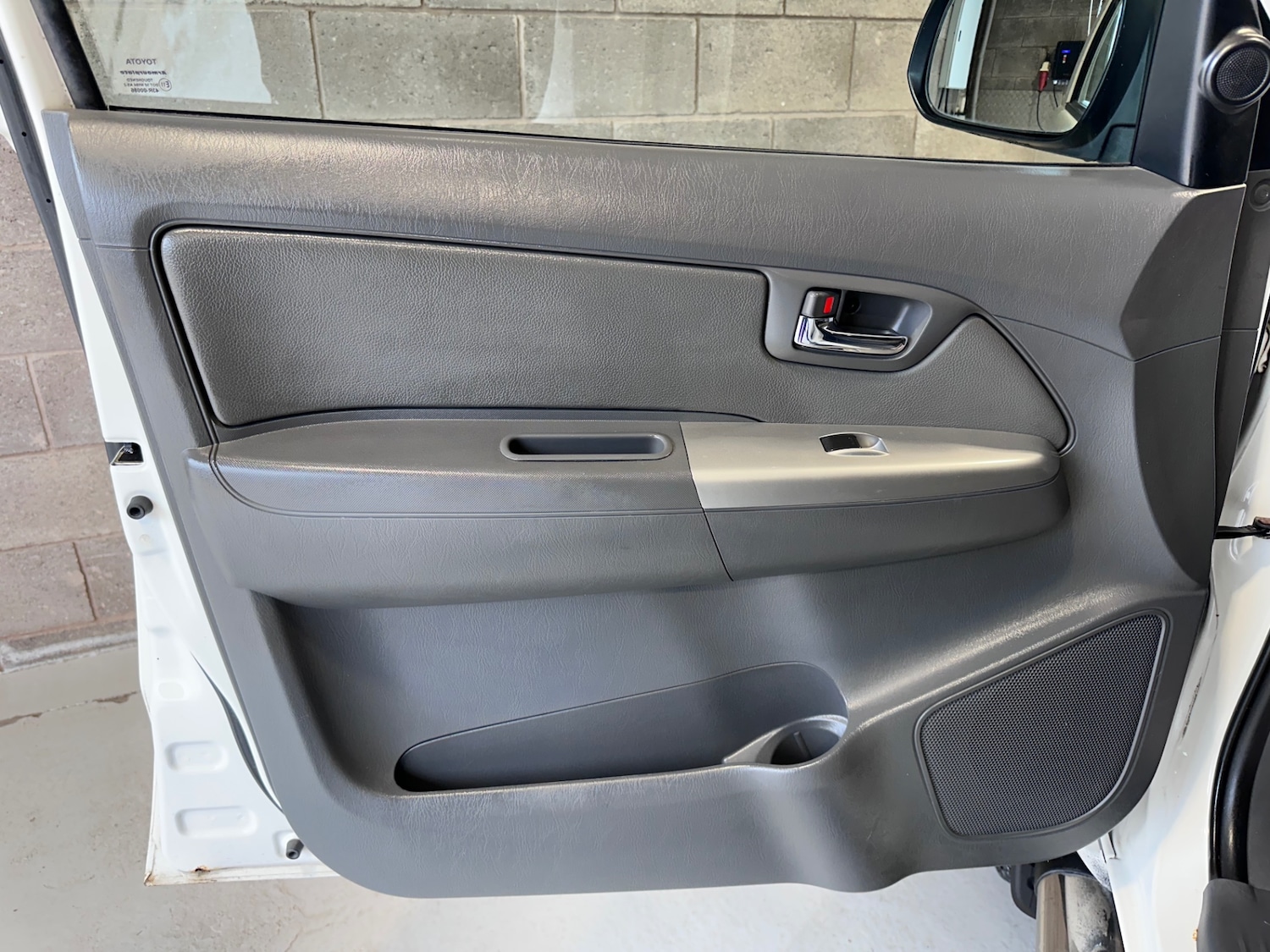 Used Toyota Hilux 2012 for sale - 77801821: Photo 35