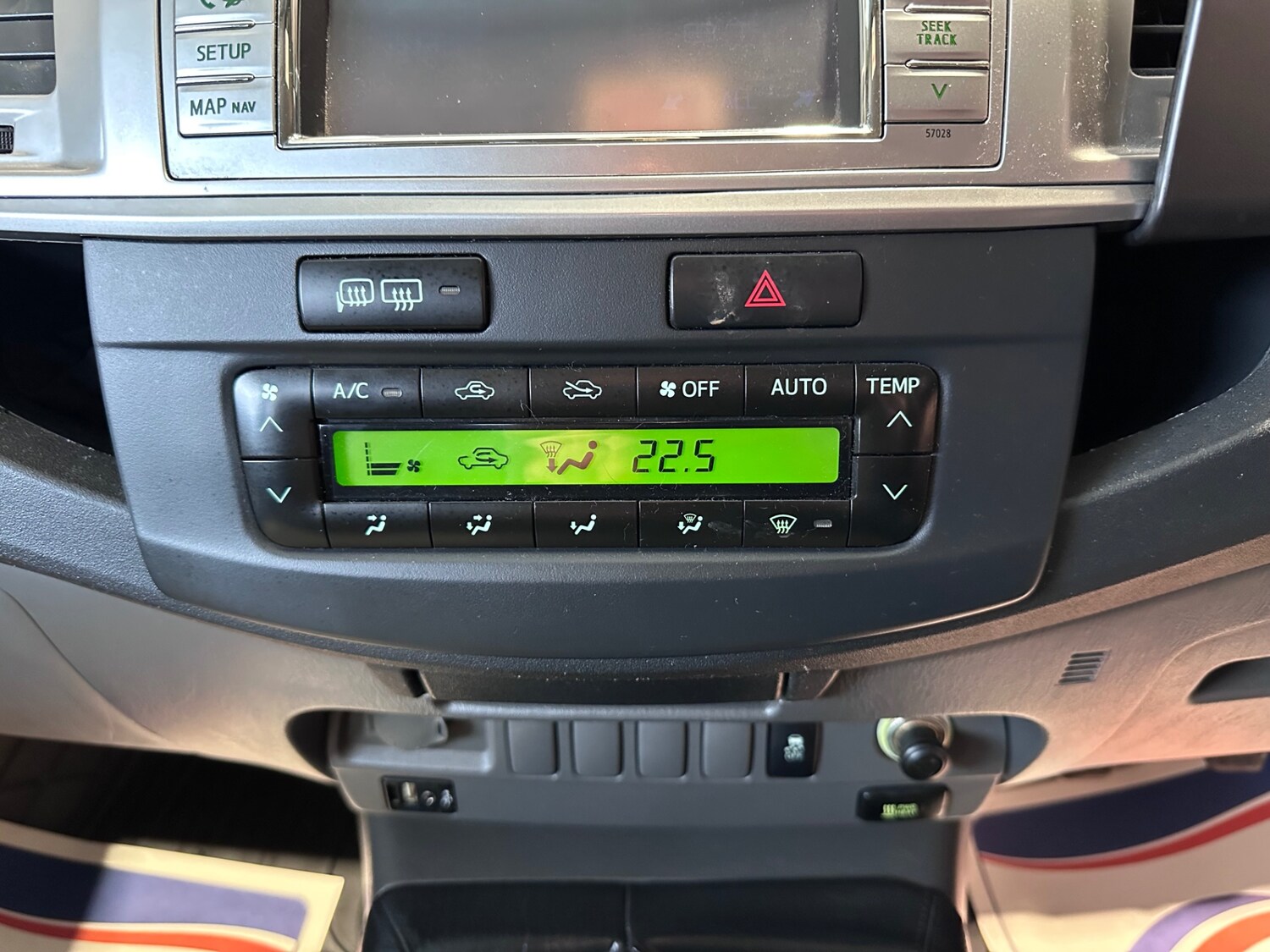 Used Toyota Hilux 2012 for sale - 77801821: Photo 47