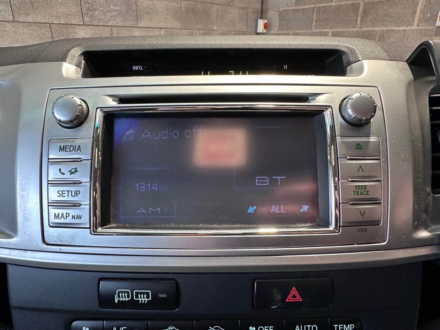 Used Toyota Hilux 2012 for sale - 77801821: Photo 49