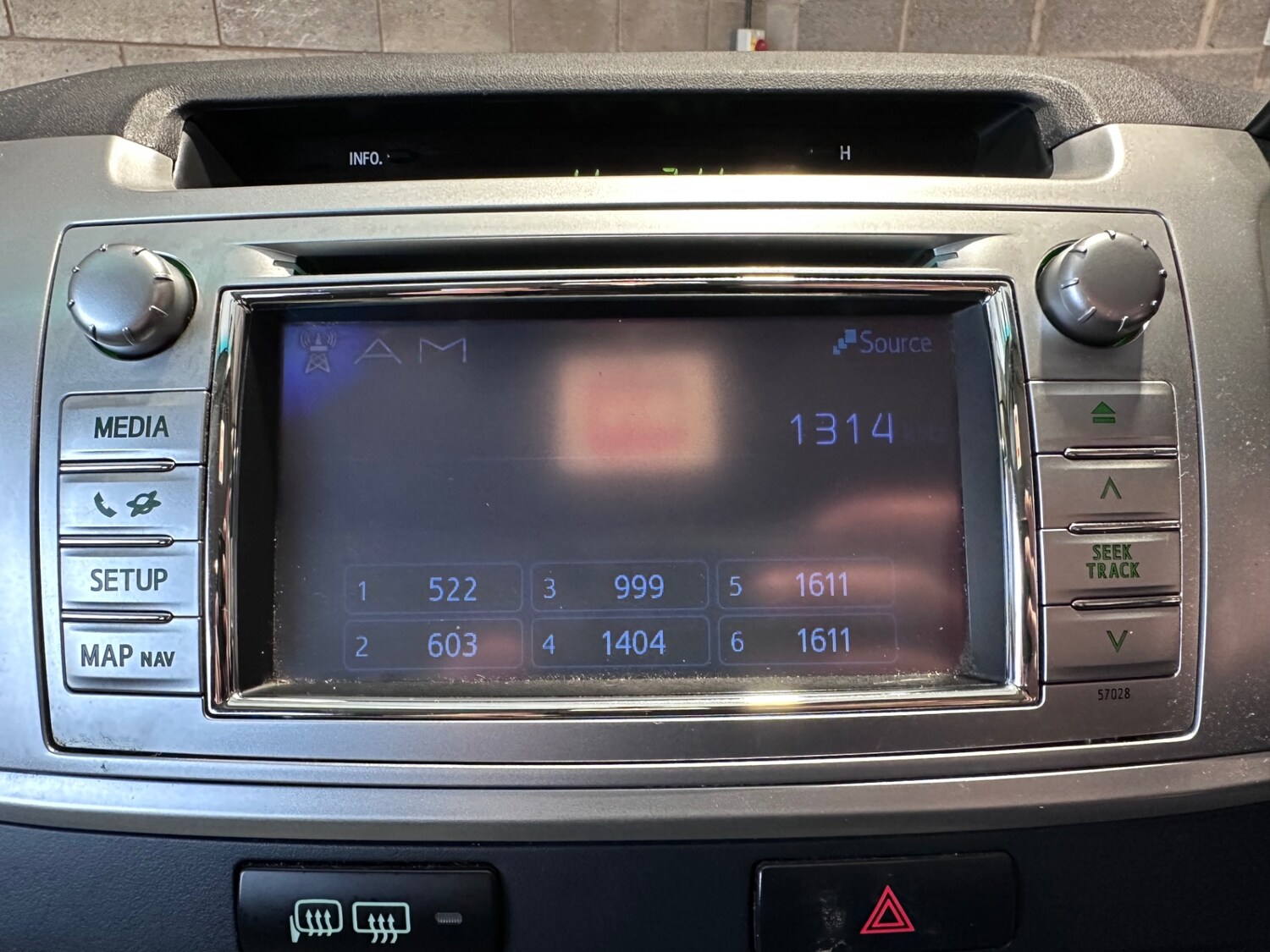 Used Toyota Hilux 2012 for sale - 77801821: Photo 53