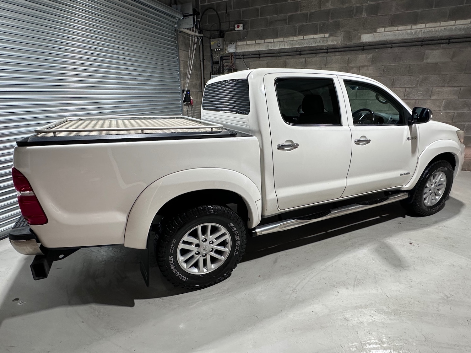 Used Toyota Hilux 2012 for sale - 77801821: Photo 9